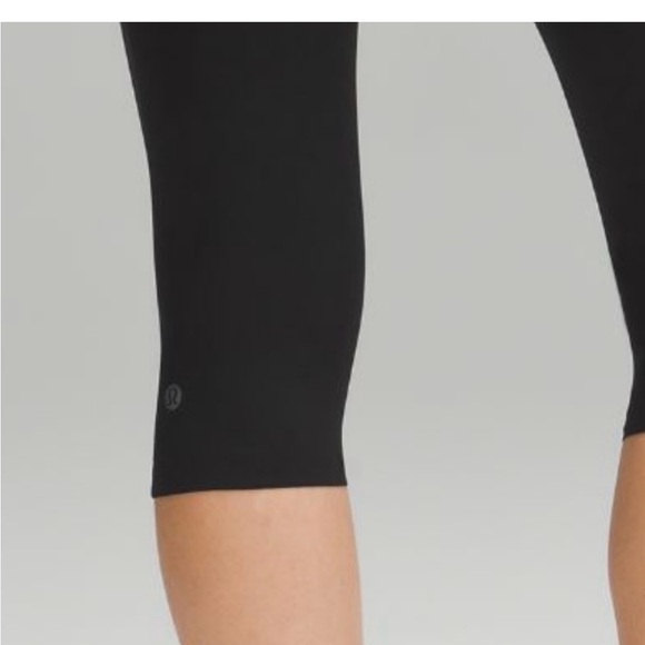 Worn Once Lululemon Base Pace Cropped 17” Leggings Size 12 - Picture 3 of 5